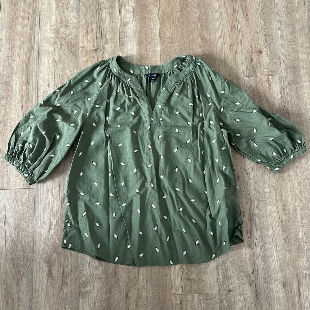 R&W Co Linen Blouse